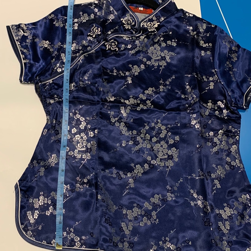 Women’s silk Chinese top - Picture 4 of 16